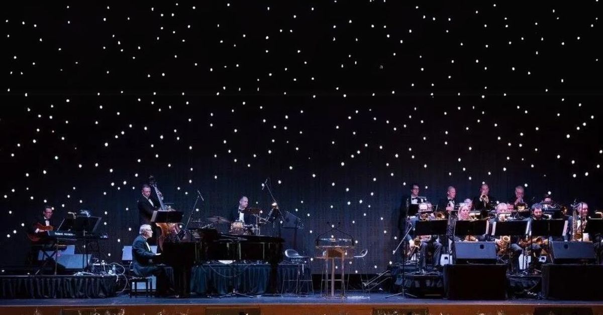 A Very Big Band Christmas - Daryl McKenzie Jazz Orchestra.jpg